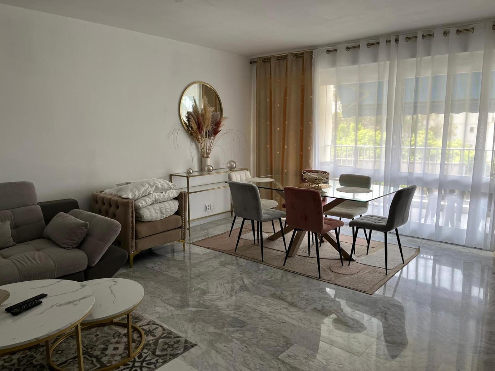 Apartment Spacieux 2 Pieces Terrasse Et Piscine *